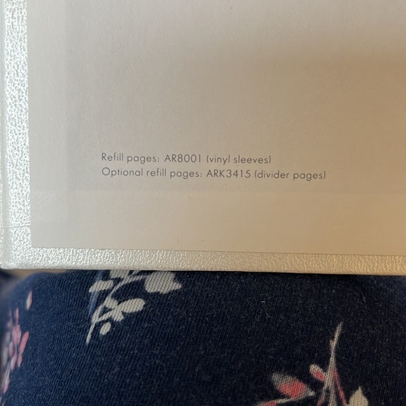 Vintage Hallmark Keepsake Embossed White Photo Album 1984 - Picture 5 of 6